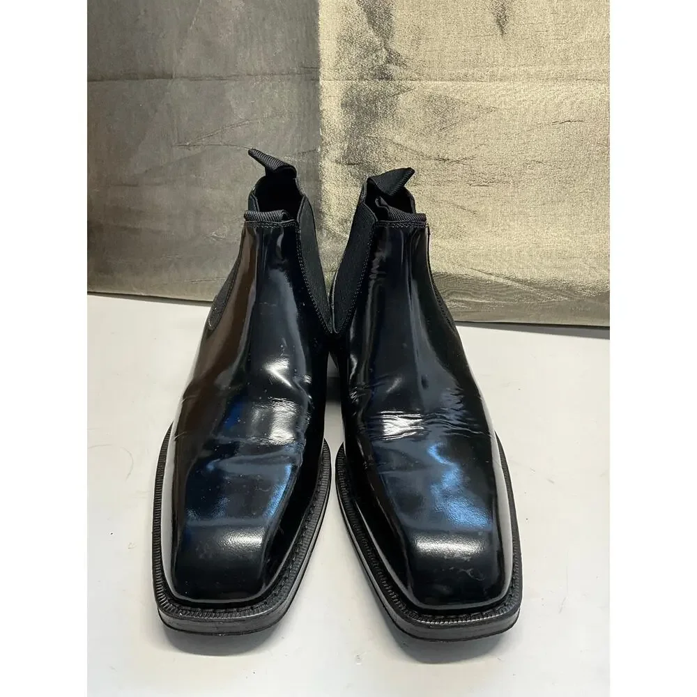 Burberry size 42